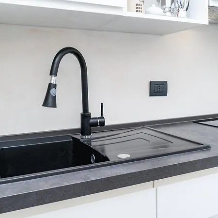 Apartment Brand New With Garage - Close To The Acquarica del Capo
